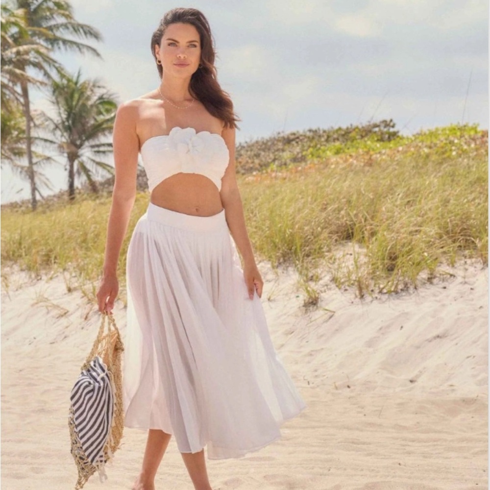 Carmen Marc Valvo 🦩White Pleated Midi Coverup Medium🦩